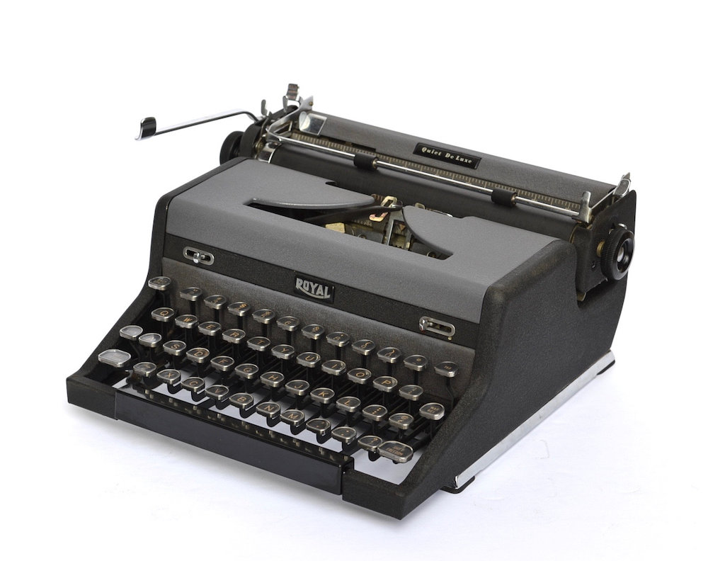 Royal Quiet De Luxe Typewriter