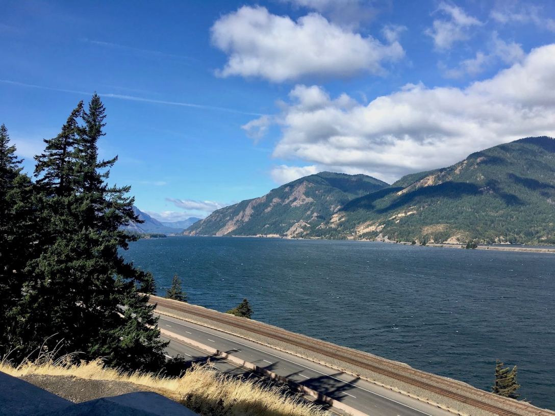 Columbia River Gorge between Cascade Locks and Hood River, Oregon