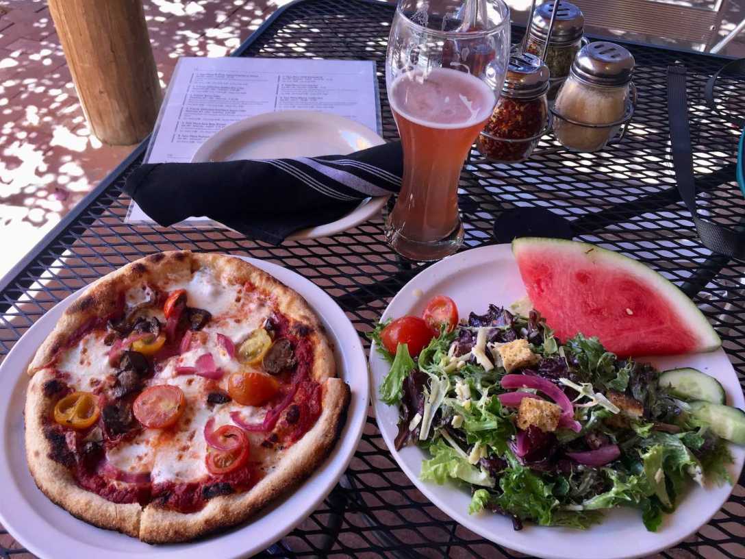 Good beer and food at Taos Mesa Brewing downtown taproom